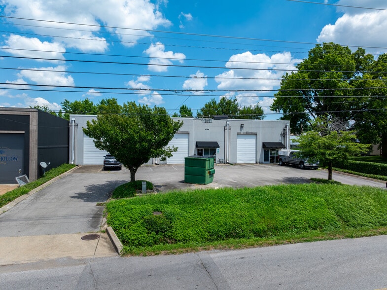 2702-2704 Eugenia Ave, Nashville, TN for lease - Building Photo - Image 3 of 3