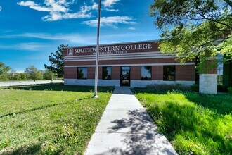 2800 S Rock Rd, Wichita, KS à louer Photo du bâtiment- Image 2 de 31