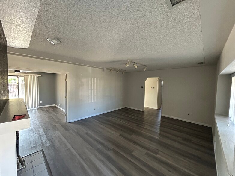 3115 N Robert Rd, Prescott Valley, AZ à louer - Photo du bâtiment - Image 3 de 18