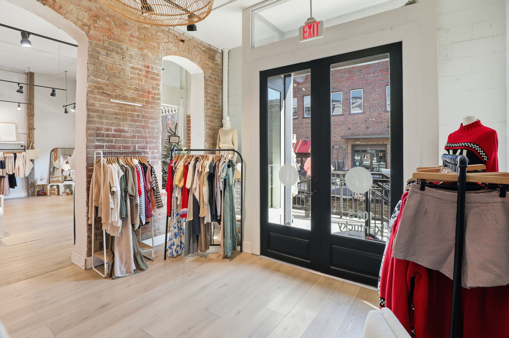 101 W Louisiana St, McKinney, TX à louer Photo intérieure- Image 1 de 37