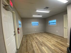 9149 US-69, Port Arthur, TX à louer Photo intérieure- Image 2 de 21