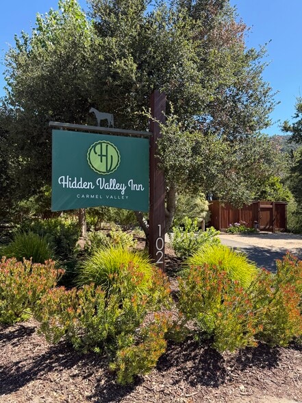 102 W Carmel Valley Rd, Carmel Valley, CA for sale - Building Photo - Image 2 of 33