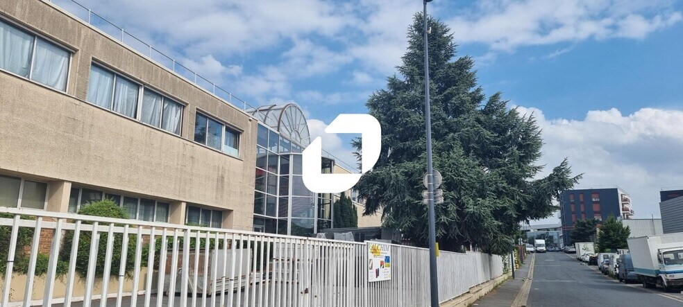 Flex dans Montreuil à louer - Photo du bâtiment - Image 1 de 9
