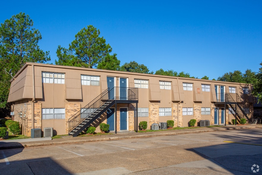 2601 Silver Pine Blvd, Shreveport, LA for sale - Primary Photo - Image 1 of 30