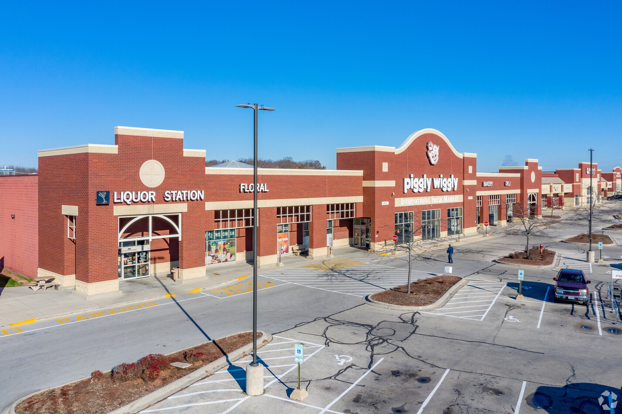 2846 S Business Dr, Sheboygan, WI à louer Photo du bâtiment- Image 1 de 7