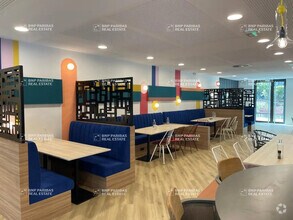 Office in Lyon for lease Interior Photo- Image 1 of 12