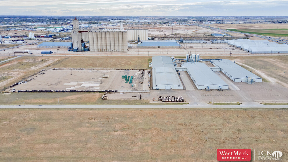 2002 N Avenue N, Lubbock, TX for lease - Building Photo - Image 1 of 20