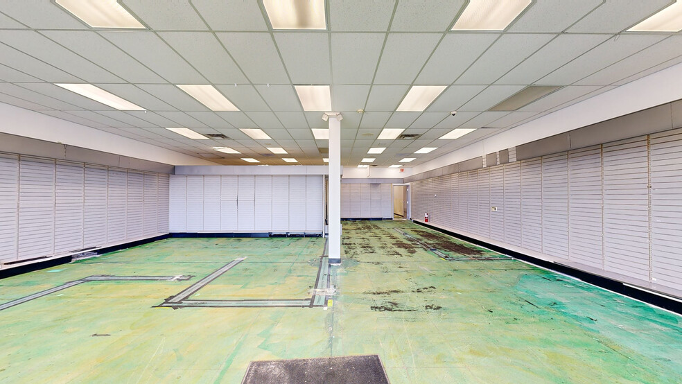 1200-1252 N Nappanee St, Elkhart, IN for lease - Matterport 3D Scan - Image 3 of 16