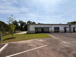 1657 Ashley Hall Rd, Charleston, SC for lease Building Photo- Image 2 of 11