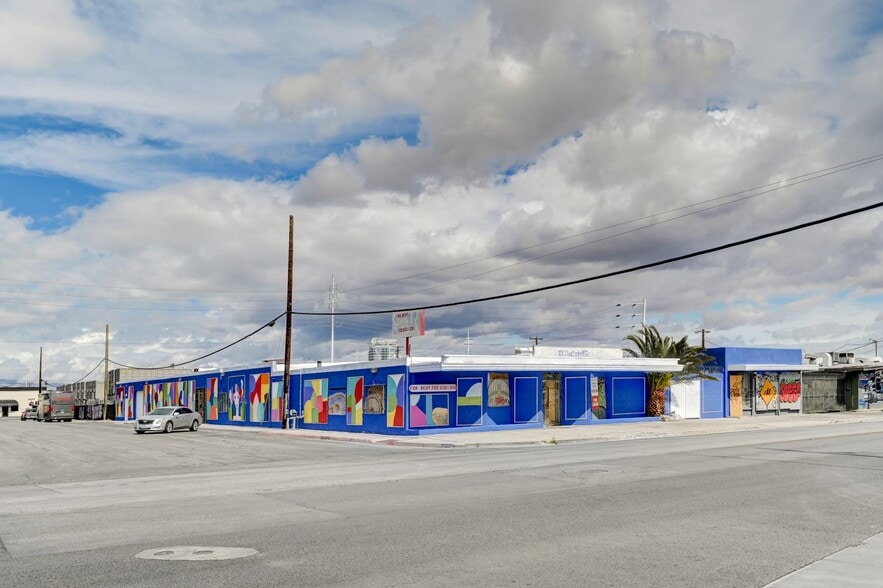 160-110 W Wyoming Ave, Las Vegas, NV for lease - Building Photo - Image 2 of 9