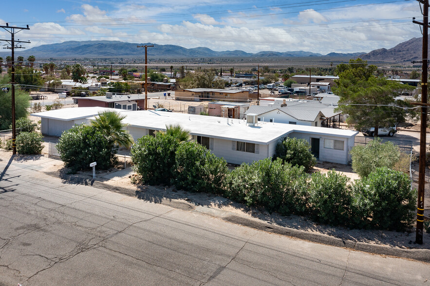 73777 Joshua Dr, Twentynine Palms, CA à vendre - Photo principale - Image 1 de 1