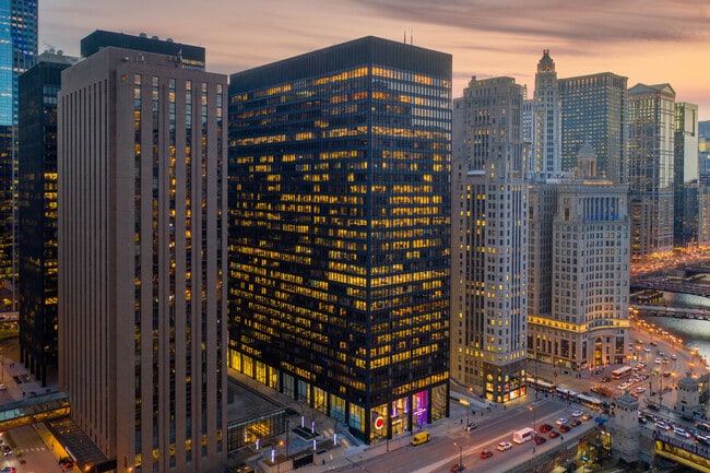 Plus de détails pour 111 E Wacker Dr, Chicago, IL - Bureau à louer