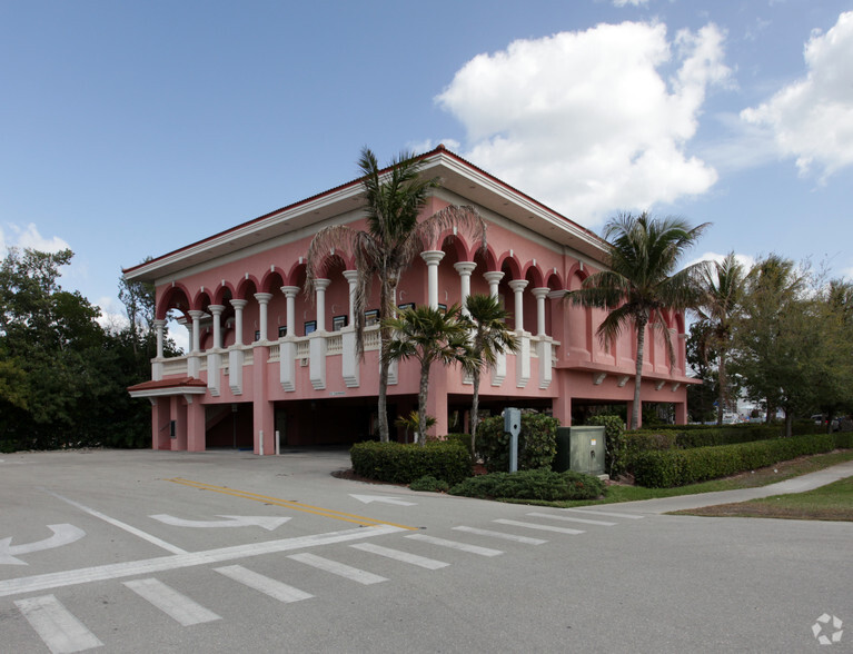 6345-6425 Estero Blvd, Fort Myers, FL for sale - Primary Photo - Image 1 of 1