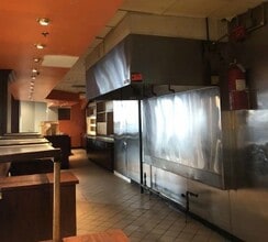 8405 Colesville Rd, Silver Spring, MD à louer Photo intérieure- Image 2 de 3