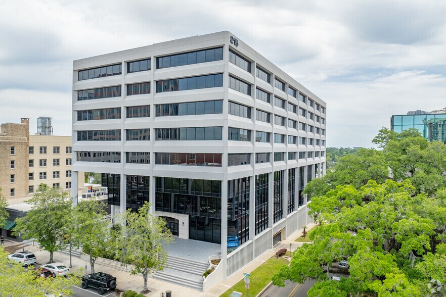 215 S Monroe St, Tallahassee, FL à louer - Photo du bâtiment - Image 2 de 25