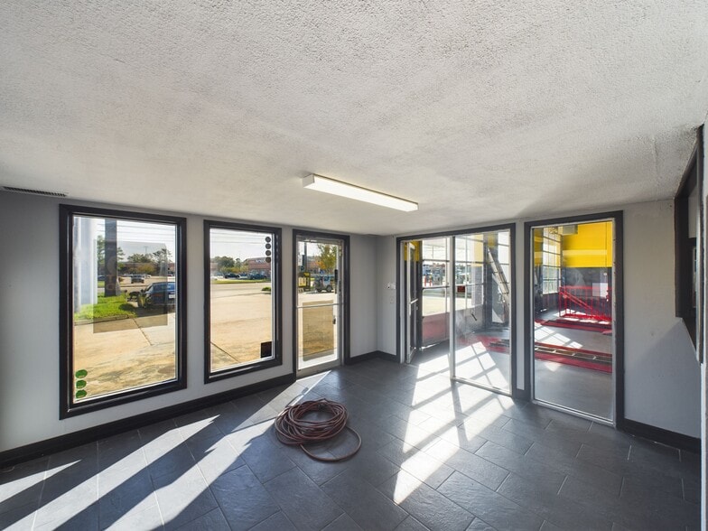 4448 Fm 1960 Rd W, Houston, TX à louer - Photo intérieure - Image 3 de 25