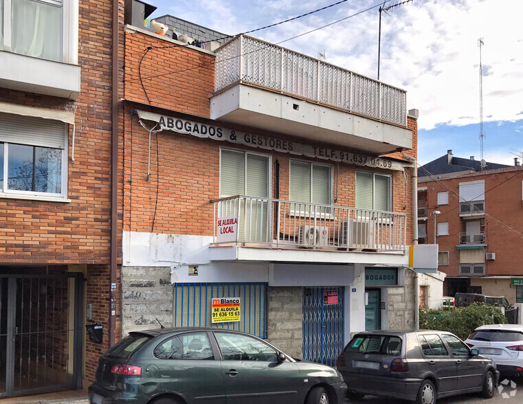 Avenida Doctor Toledo, 18, Las Rozas de Madrid, Madrid for lease - Building Photo - Image 2 of 2