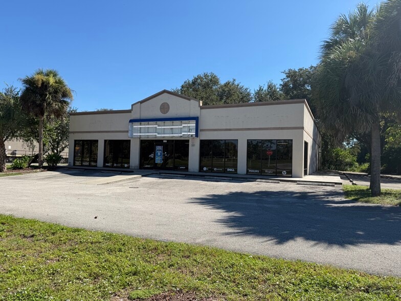 1097 W Main St, Immokalee, FL for sale - Building Photo - Image 1 of 1