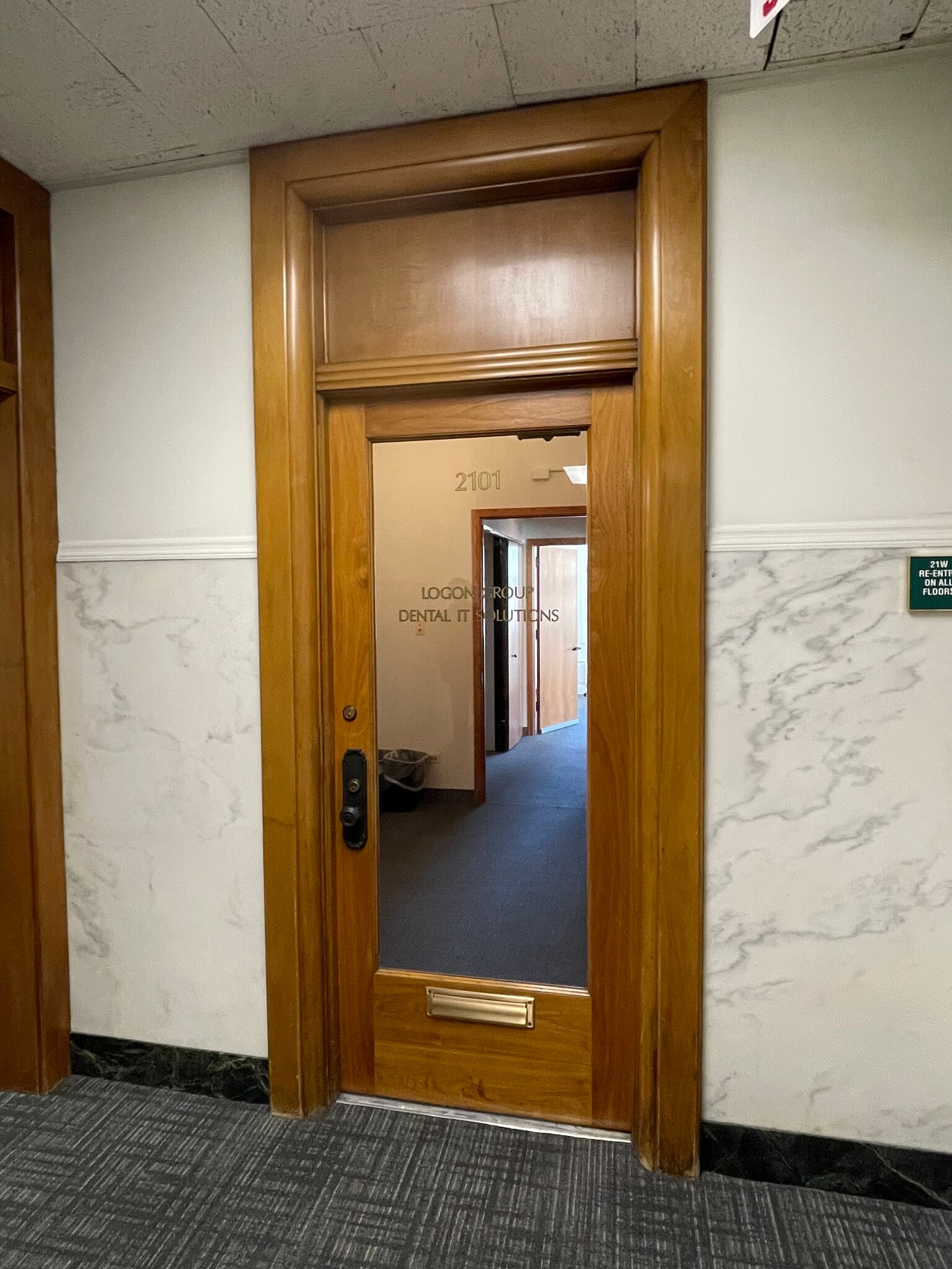 111 N Wabash Ave, Chicago, IL for sale Interior Photo- Image 1 of 14