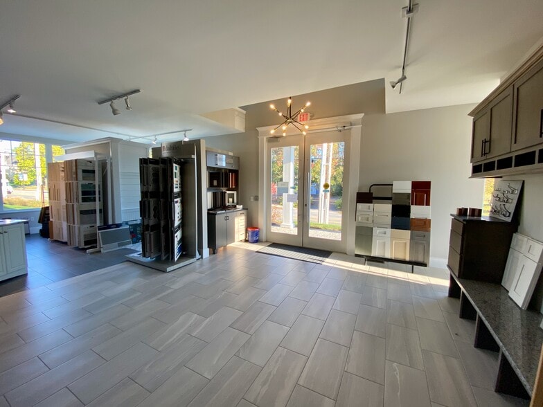 147 Portsmouth Ave, Stratham, NH for lease - Building Photo - Image 2 of 8