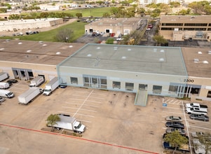 2200 Denton Dr, Austin, TX à louer Aérien- Image 2 de 2