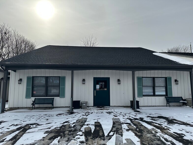 5900 E Seneca Tpke, Jamesville, NY à vendre - Photo du bâtiment - Image 2 de 35