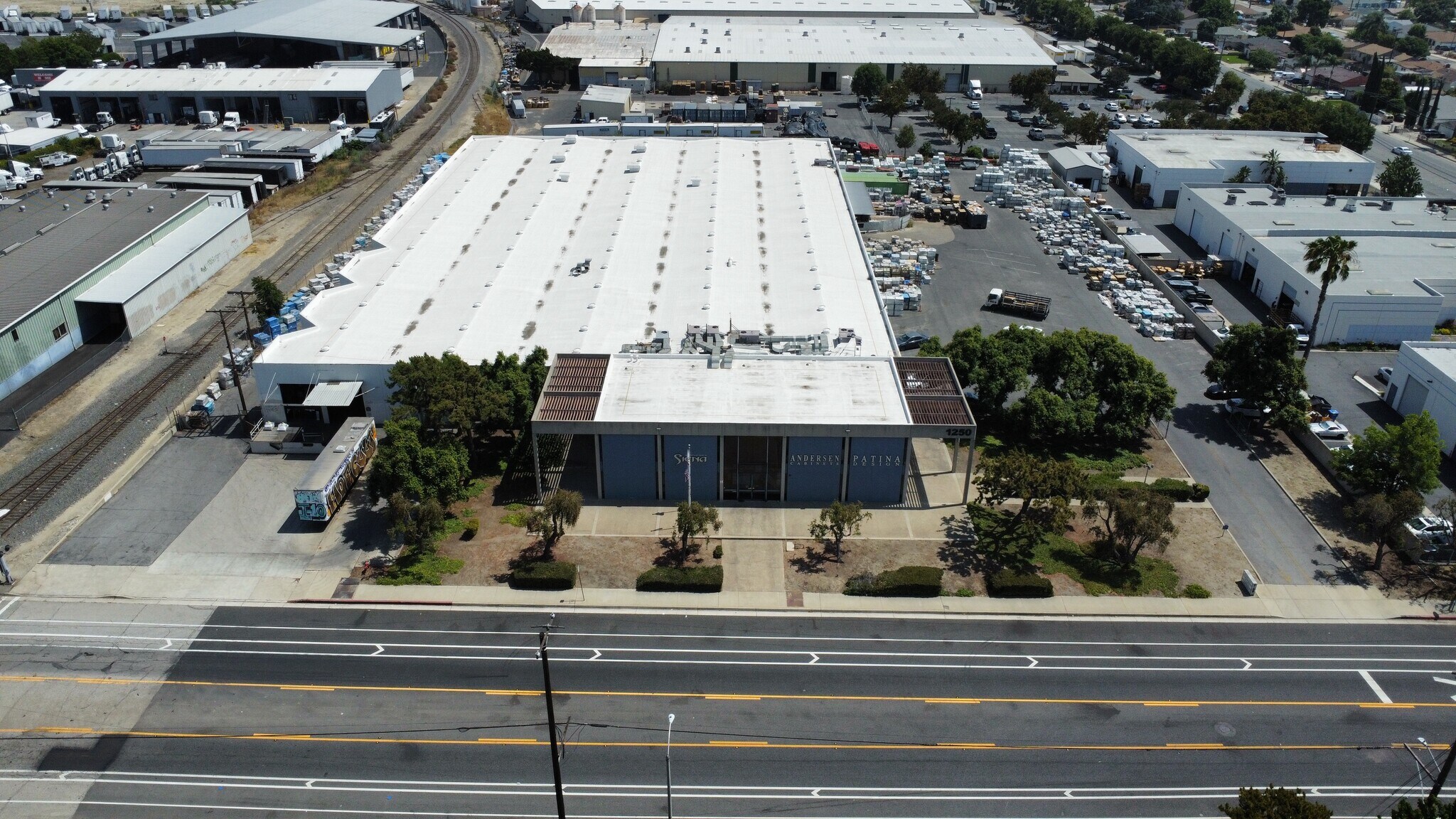 1250 E Philadelphia St, Pomona, CA for lease Building Photo- Image 1 of 6