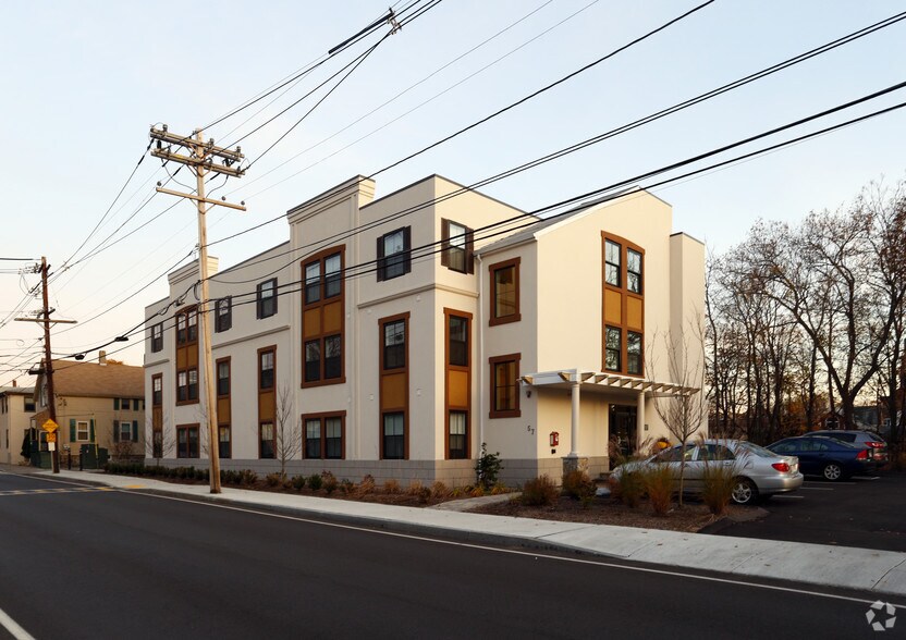 56-58 North Ave, Natick, MA à vendre - Photo du bâtiment - Image 2 de 4