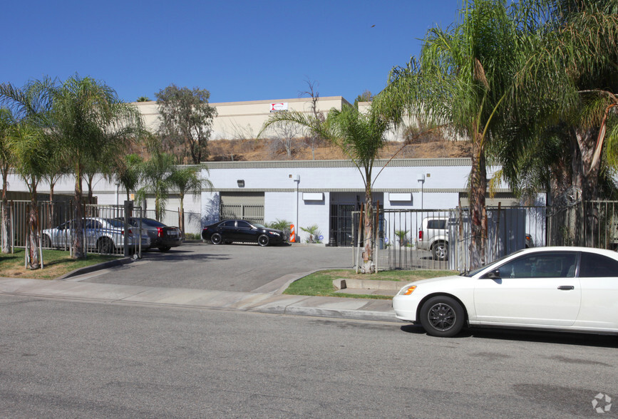 1775 Container Cir, Jurupa Valley, CA for lease - Building Photo - Image 1 of 7