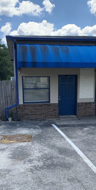 Plus de détails pour 9161 NE Jacksonville Rd, Anthony, FL - Bureau/Commerce de détail à louer