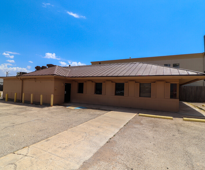 2601 S Gregg St, Big Spring, TX for lease - Primary Photo - Image 1 of 3