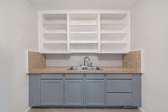 3601 White Oak Dr, Houston, TX for lease Interior Photo- Image 2 of 5