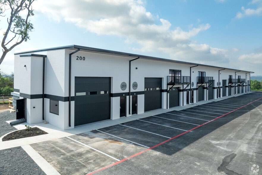 Pre-Leased Investment Units in Dripping portfolio of 4 properties for sale on LoopNet.ca - Primary Photo - Image 1 of 19