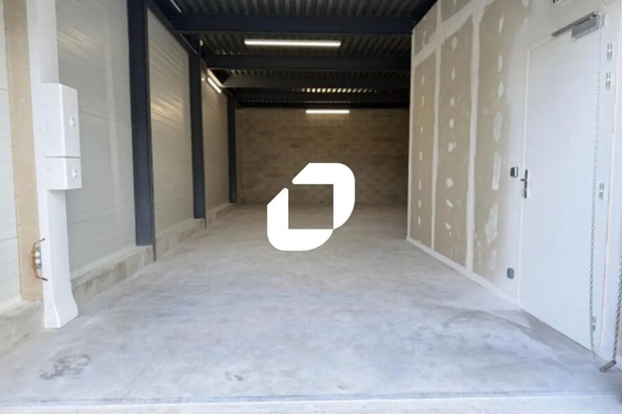 Flex dans Saint-Pierre-du-Perray à louer - Photo intérieure - Image 3 de 3