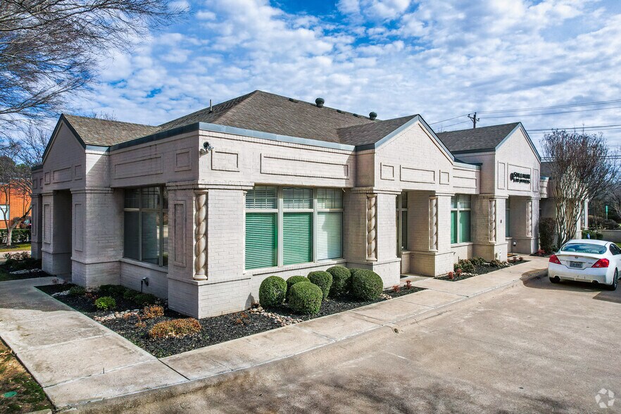 430 N Carroll Ave, Southlake, TX for sale - Primary Photo - Image 1 of 4