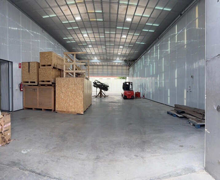 Industrial in Madrid, Madrid for sale - Building Photo - Image 3 of 11