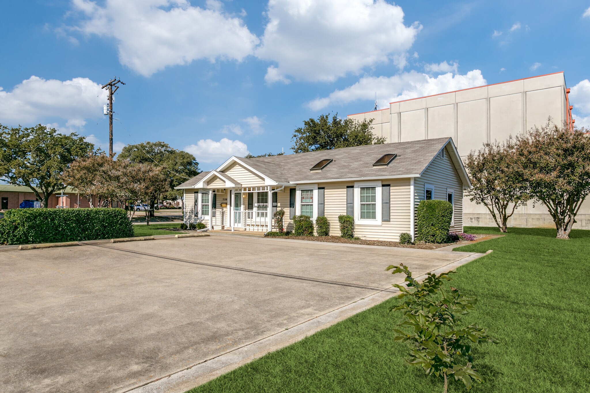 725 W Purnell Rd, Lewisville, TX à louer Photo du bâtiment- Image 1 de 21