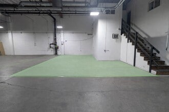 3901 SE Naef Rd, Portland, OR for lease Interior Photo- Image 1 of 8