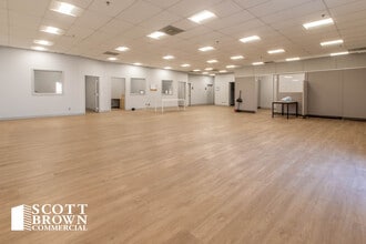 1512 I-35 W, Denton, TX à louer Photo intérieure- Image 1 de 17