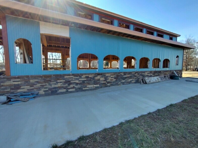 3714 Waterlick Rd, Forest, VA à vendre - Photo du bâtiment - Image 3 de 3