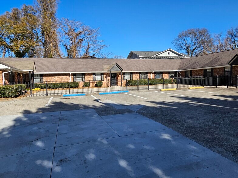 601 Coleman St, Atlanta, GA à vendre - Photo du bâtiment - Image 1 de 20