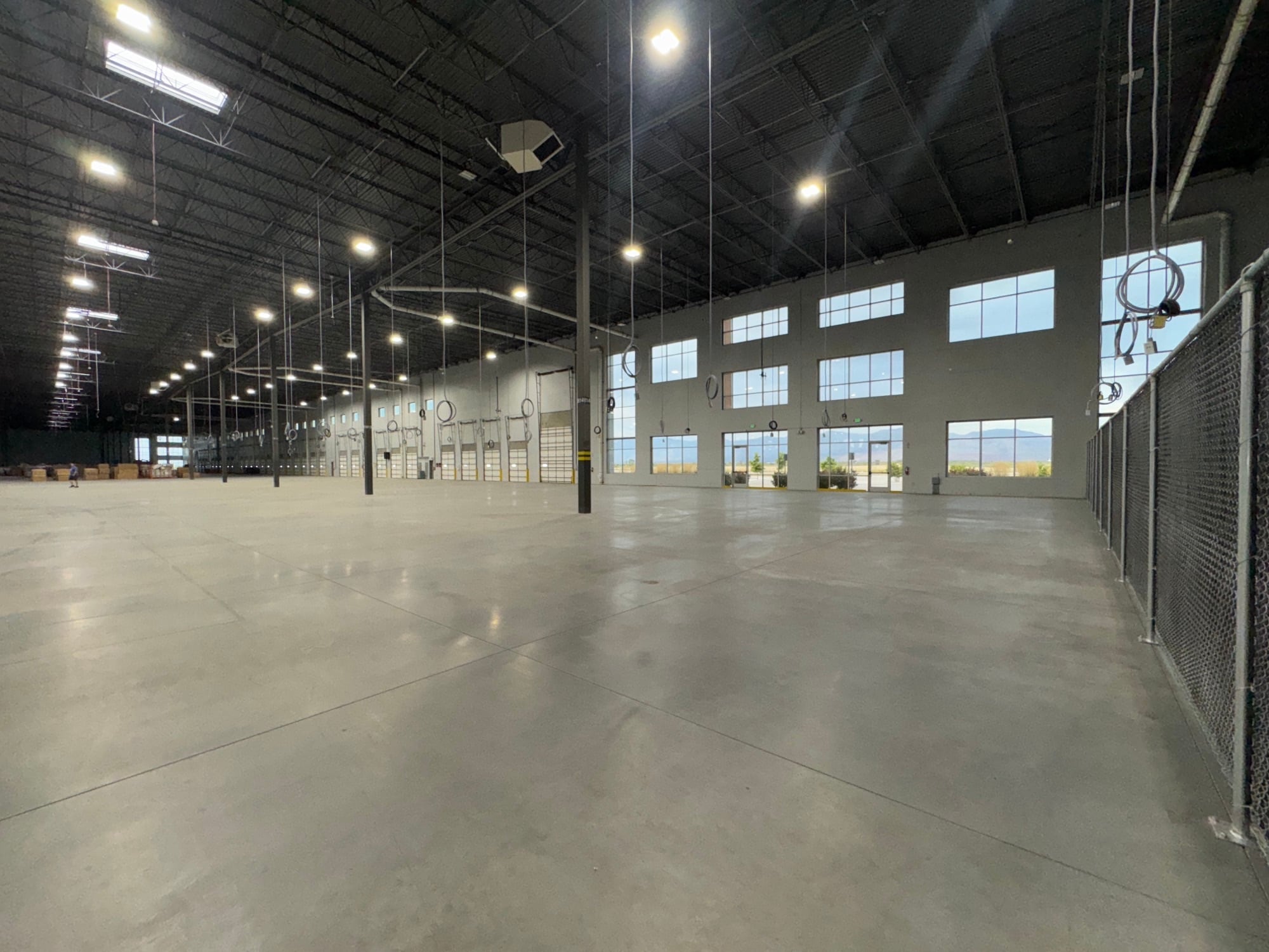 1195 N 6550, Salt Lake City, UT for lease Interior Photo- Image 1 of 3