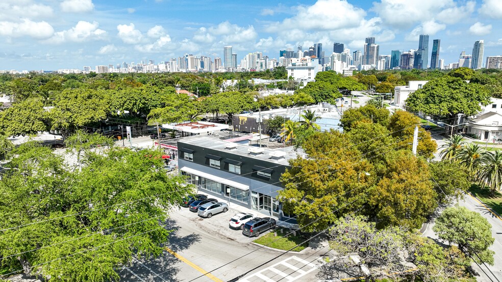 2223 SW 13th Ave, Miami, FL à vendre - Photo du b timent - Image 1 de 17