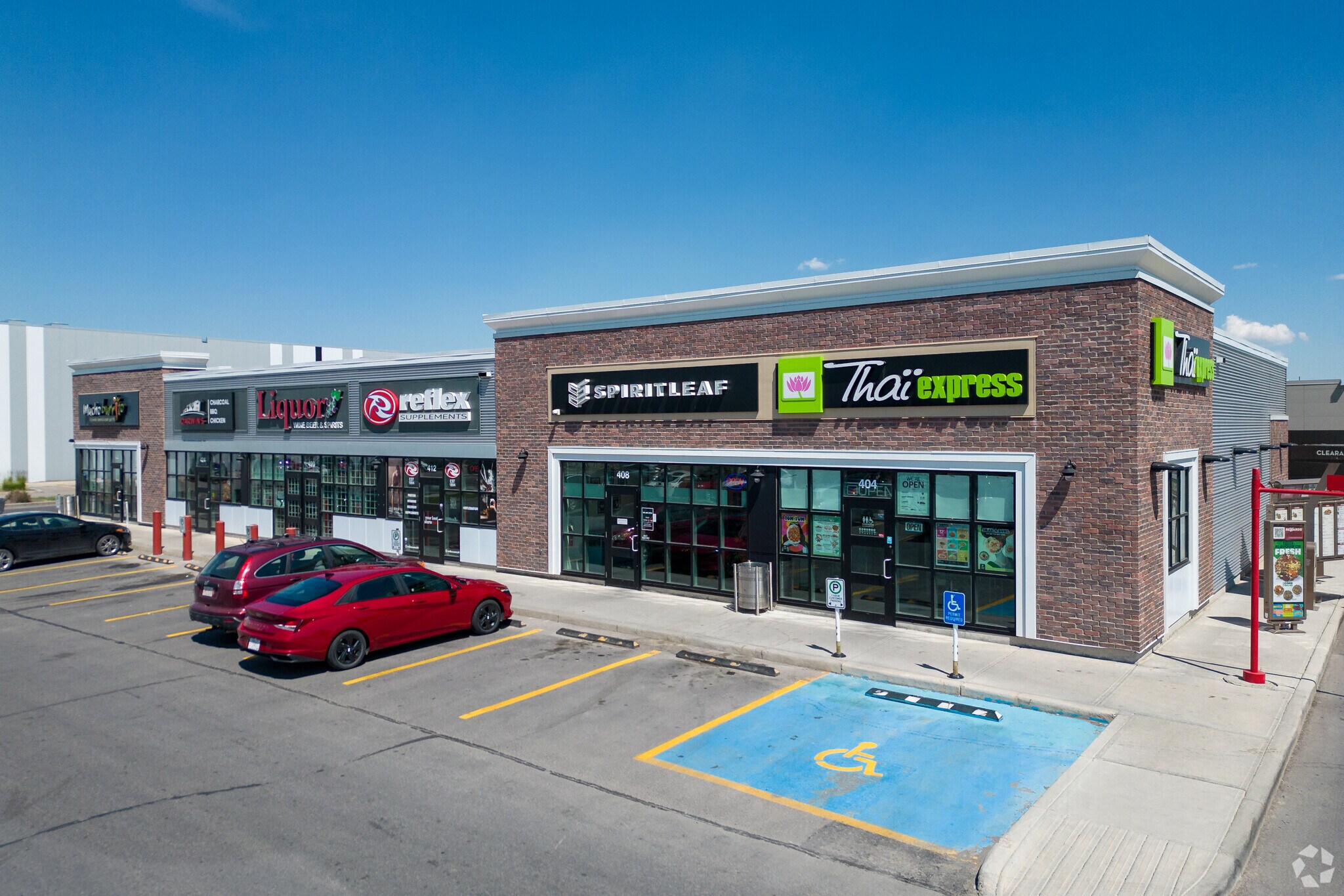 2626 Country Hills Blvd NE, Calgary, AB for sale Primary Photo- Image 1 of 1