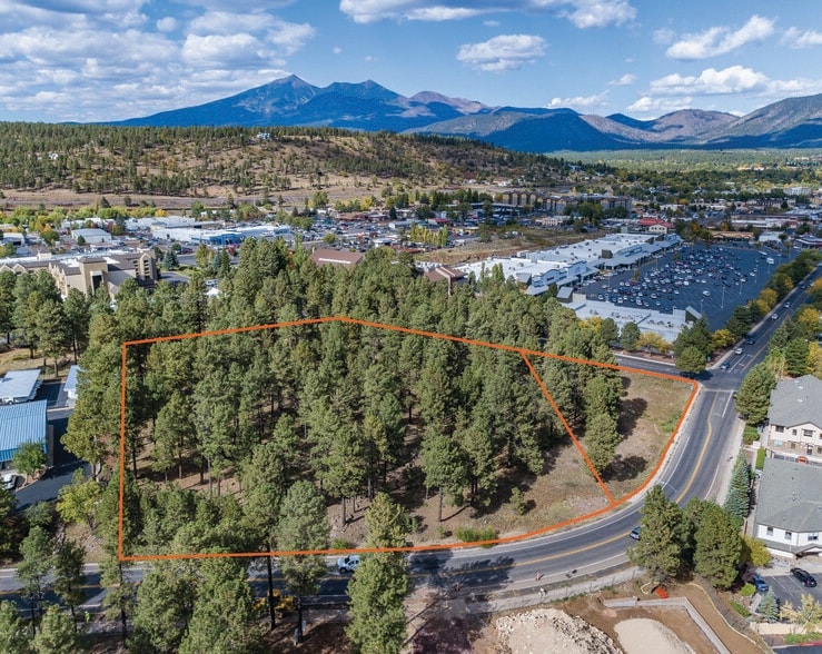 1487-1551 S Plaza Way, Flagstaff, AZ for sale - Aerial - Image 2 of 5