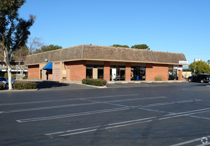 2655-2667 S Ventura Rd, Port Hueneme, CA à louer - Photo du bâtiment - Image 3 de 4