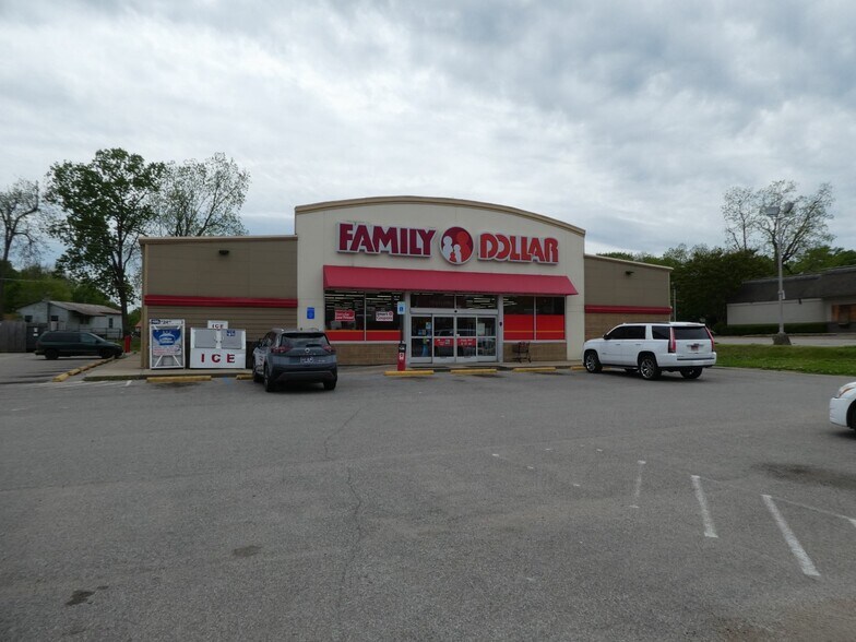 605 W Market St, Bolivar, TN for sale - Building Photo - Image 2 of 11