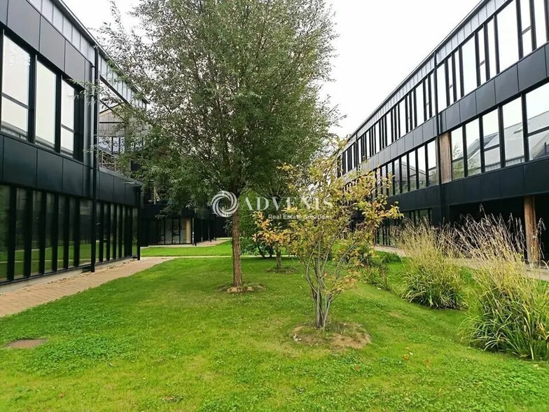 Office in VILLENEUVE-D'ASCQ for lease - Building Photo - Image 3 of 10