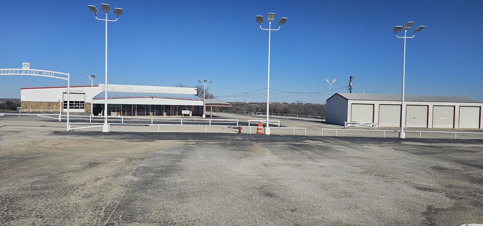 500 N Highway 287, Decatur, TX à louer - Photo du b timent - Image 3 de 16