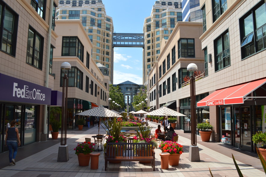 499 14th St, Oakland, CA for lease - Building Photo - Image 2 of 9